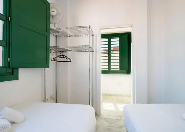 Penthouse Con Terraza- 2d 2b- Triana Apartment