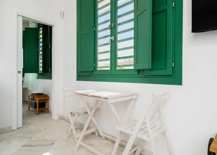 Penthouse Con Terraza- 2d 2b- Triana Apartment Seville