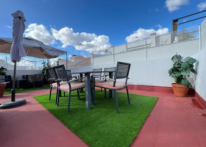 Penthouse Con Terraza- 2d 2b- Triana Seville